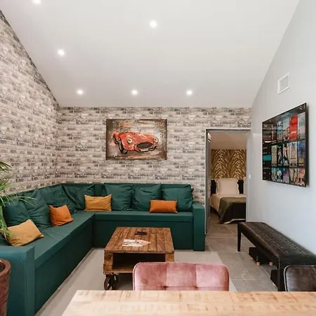 Loft Avec Piscine 6personnes بيت للعطل *